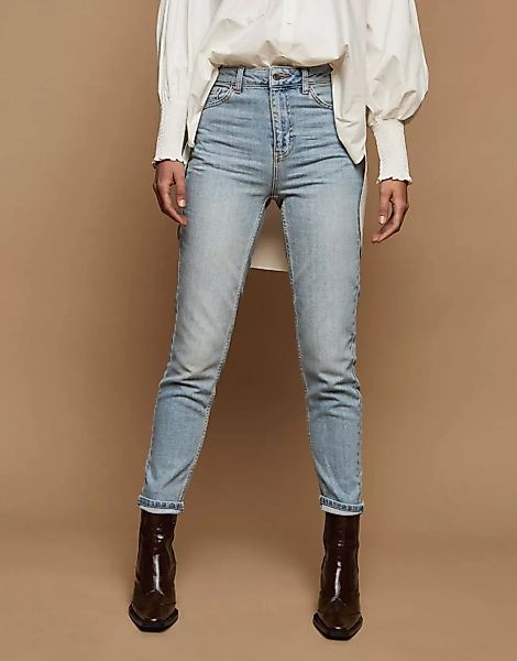 Topshop – Hochwertige Mom-Jeans in Bleach-Waschung-Blau günstig online kaufen