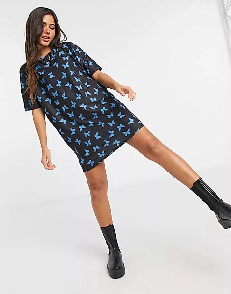 Urban Threads – Oversize T-Shirtkleid mit Schmetterlingsprint-Schwarz günstig online kaufen