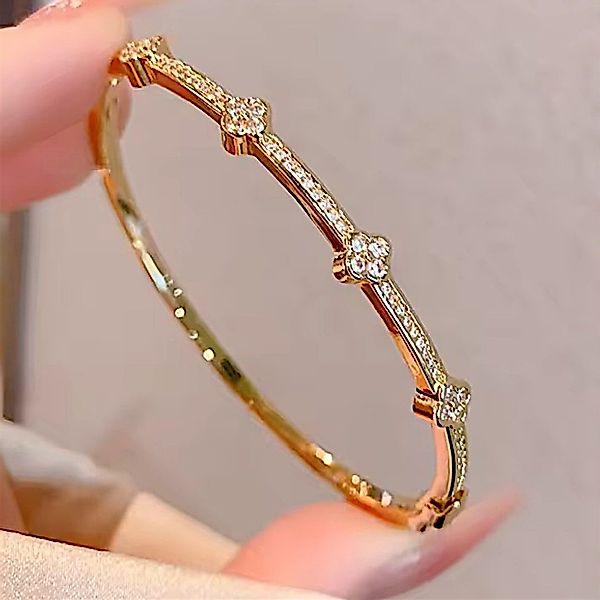 Medusa Accessoires Armreif Kleeblatt Armreif günstig online kaufen