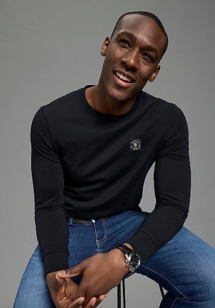 DELMAO Rundhalsshirt mit Markenlabel günstig online kaufen