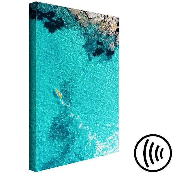 Bild auf Leinwand Azurblaues Wasser - Meereslandschaft mit einem gelben Kaj günstig online kaufen