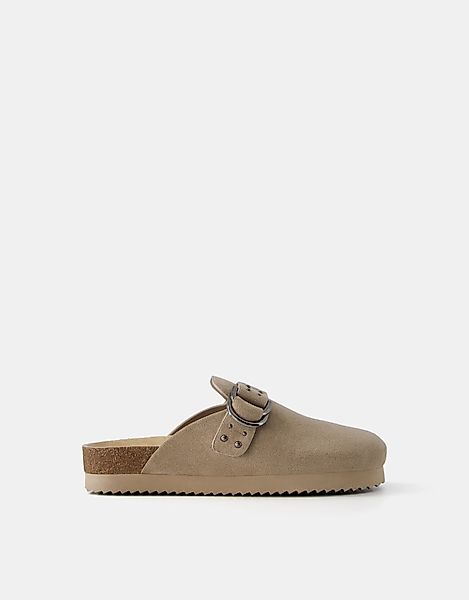 Bershka Clogs Mit Schnalle Und Nieten Damen 40 Taupe günstig online kaufen