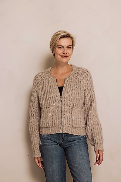 Zhrill Strickjacke ZHCORINNA mit Rippenstruktur, Reißverschluss günstig online kaufen