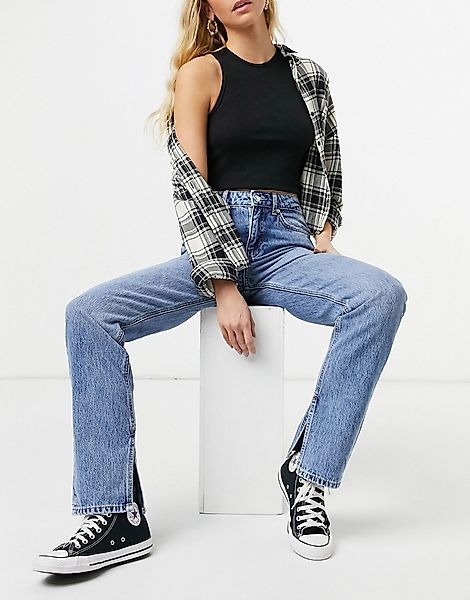 New Look – Jeans mit geradem Bein und seitlichen Schlitzen in Hellblau günstig online kaufen