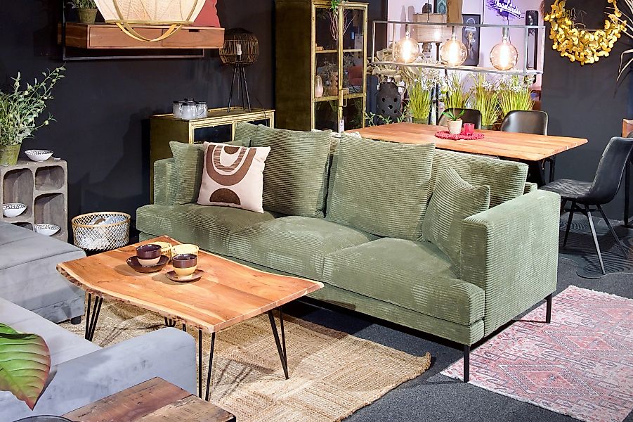 Sofa Jago mit extra Kissen in grünem Breitcord-Bezug günstig online kaufen