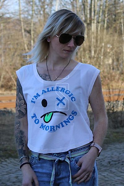 Local Celebrity Damen T-Shirt Shirt Top Kurzarm ALLERGIC W250-LOC2751-PPK günstig online kaufen