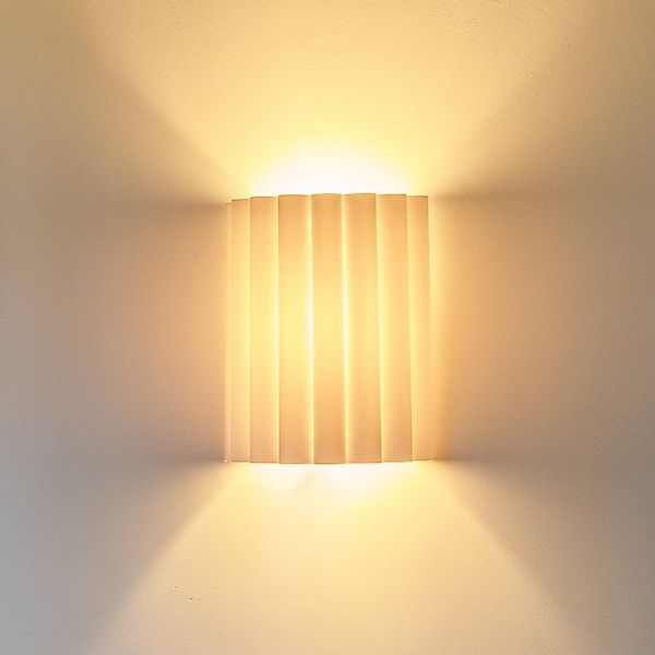 Wandleuchte Aria, ecru, Microfaser, E27 günstig online kaufen