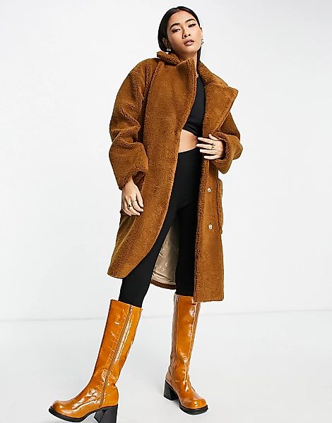 Selected Femme – Teddyfell-Mantel in Hellbraun mit großen Taschen günstig online kaufen