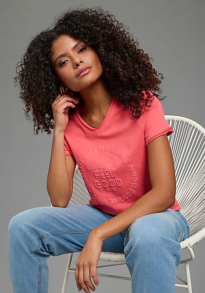 Laura Scott T-Shirt mit V-Ausschnitt und geschnittener Kante, erhabener Fro günstig online kaufen