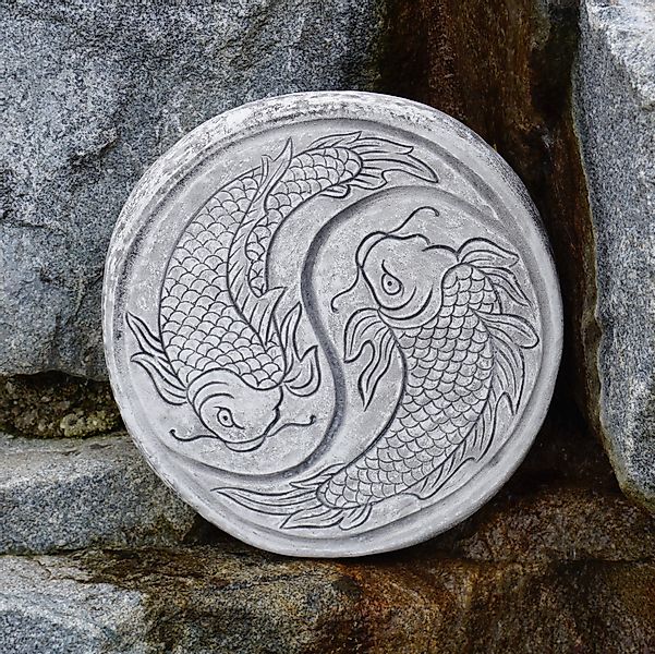 gartendekoparadies.de Gartenfigur Trittplatte mit Koi-Motiv, H. günstig online kaufen