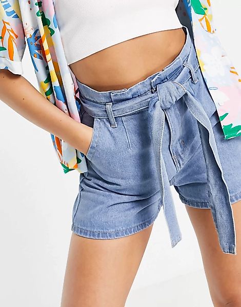 In The Style x Stacey Solomon – Jeansshorts mit hohem Bund und Schnürung in günstig online kaufen