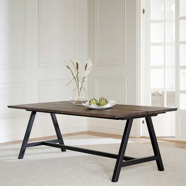 Hochwertiger Küchentisch in Eiche Braun Metallgestell in A Form günstig online kaufen