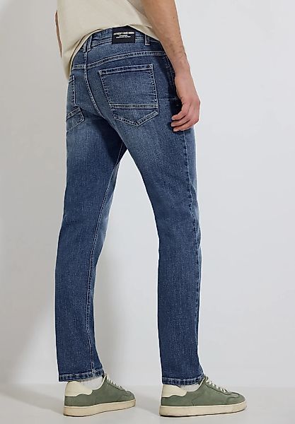 STREET ONE MEN Slim-fit-Jeans Middle Waist günstig online kaufen