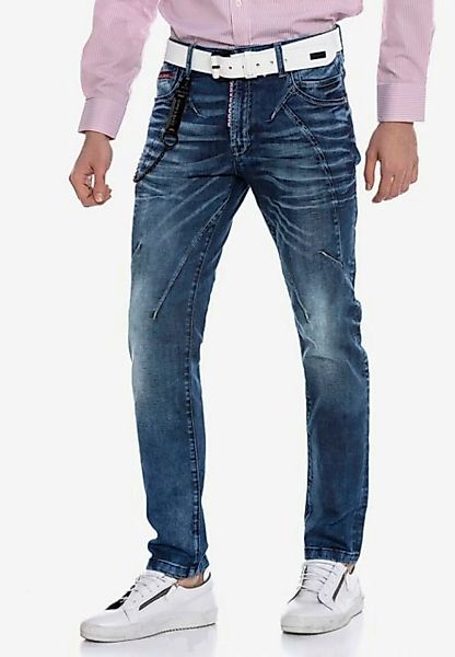 Cipo & Baxx Straight-Jeans mit modischen Ziernähten günstig online kaufen