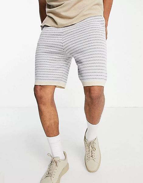 ASOS DESIGN – Gestrickte Shorts mit geometrischem Muster in Hellblau, Kombi günstig online kaufen