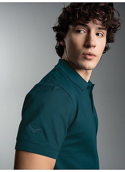 Trigema Poloshirt TRIGEMA Slim Fit Poloshirt aus DELUXE-Piqué (1-tlg) günstig online kaufen