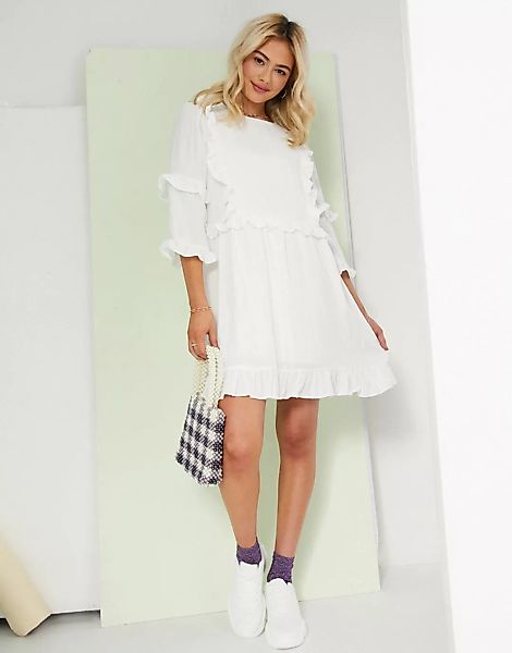 In The Style x Lorna Luxe – Weißes Skater-Kleid mit Rüschendetail günstig online kaufen
