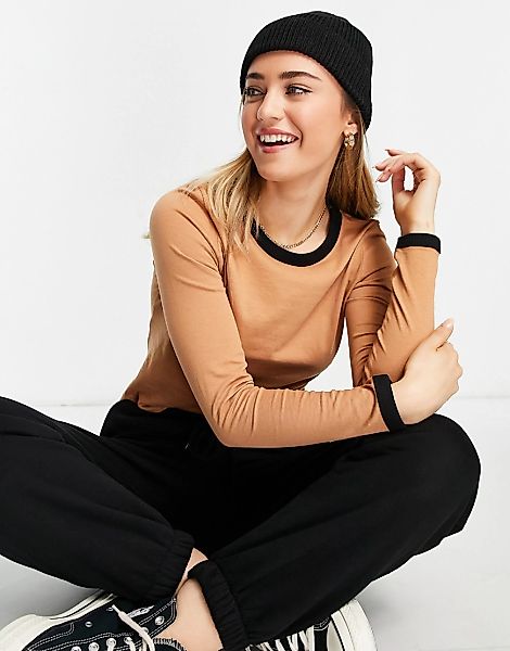 Brave Soul – Eloise – Langärmliges Ringer-Shirt in Camel-Neutral günstig online kaufen