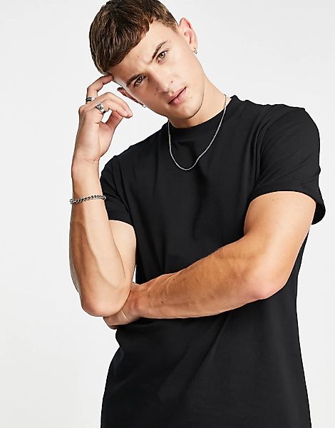 ASOS DESIGN – Schwarzes T-Shirt mit Rundhalsausschnitt und gerollten Ärmeln günstig online kaufen
