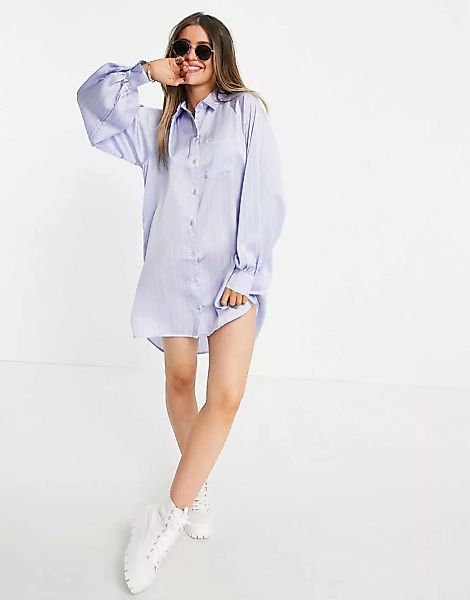 Lola May – Oversized-Hemdkleid mit nach hinten abfallendem Saum und Streife günstig online kaufen