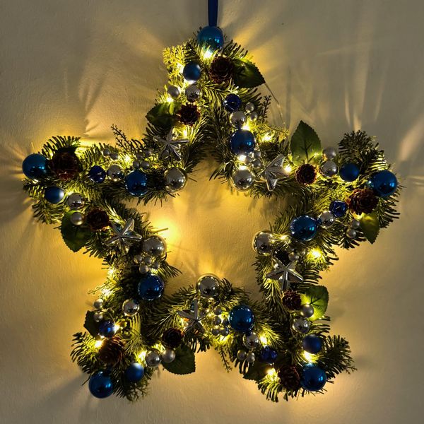 Online-Fuchs Dekokranz Türkranz Stern mit Weihnachtsbaumkugeln günstig online kaufen