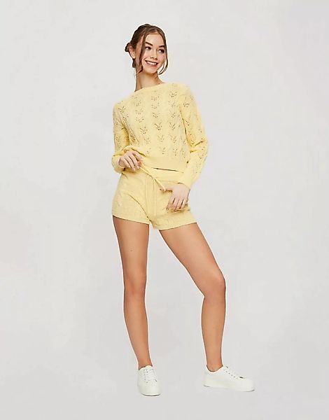 Miss Selfridge – Gestrickte Shorts mit Zopfmuster in Gelb, Kombiteil günstig online kaufen