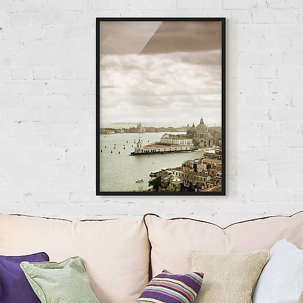 Bild mit Rahmen Architektur & Skyline - Hochformat Lagune von Venedig günstig online kaufen