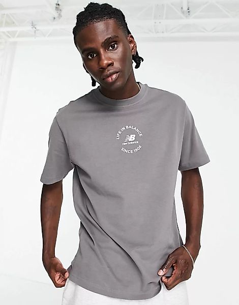 New Balance – T-Shirt in Malve mit „Life in Balance“-Print-Violett günstig online kaufen