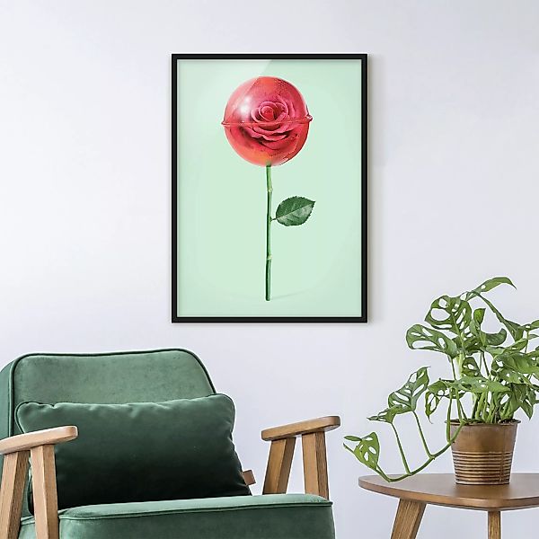 Bild mit Rahmen - Hochformat Rose mit Lollipop günstig online kaufen