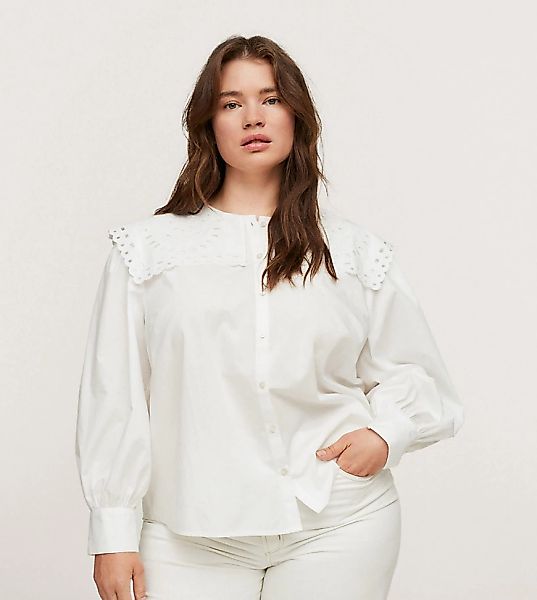 Mango Curve – Bluse in Weiß mit Lochstickerei am Kragen günstig online kaufen