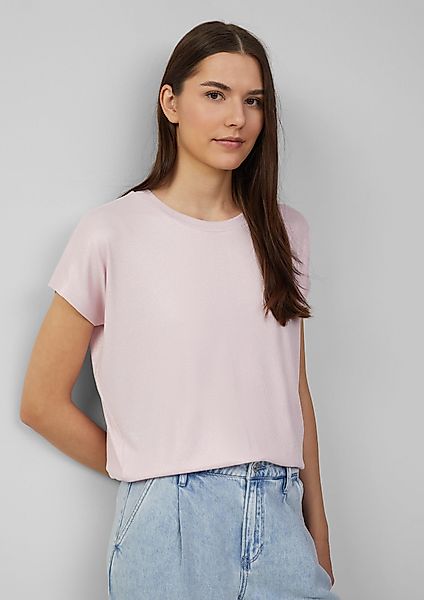 s.Oliver Shirttop Schimmerndes T-Shirt mit überschnittenen günstig online kaufen