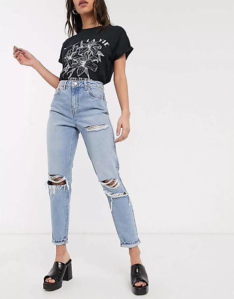 Topshop – Ausgeblichene Mom-Jeans mit auffälligen Zierrissen-Blau günstig online kaufen