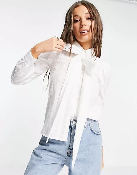 Little Mistress – Oversize-Bluse mit Schleife in Creme-Weiß günstig online kaufen