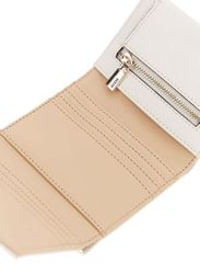 Guess Geldbörse SLG Petite Trifold Wallet günstig online kaufen
