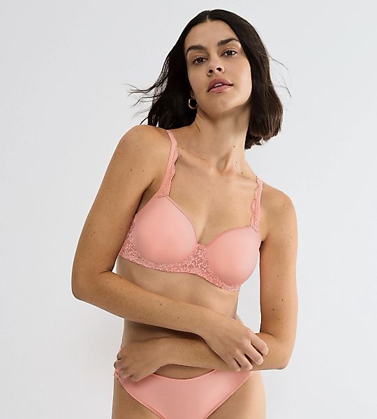 Triumph "Amourette" Stretch-Spitze, glatte Cups, atmungsaktiv, leicht, femi günstig online kaufen