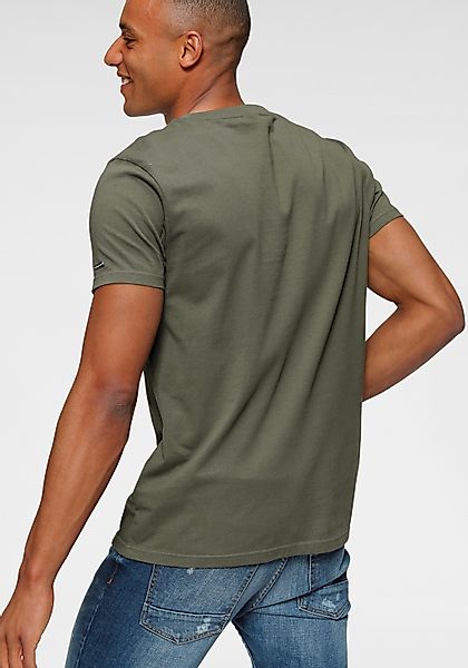 Bruno Banani T-Shirt kurzärmelig, schmal geschnitten, günstig online kaufen