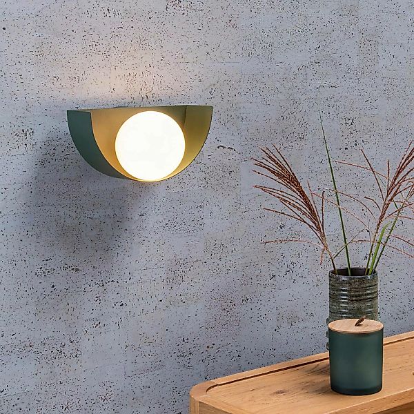 Wandlampe Benni mit Kugelschirm aus Glas, grün günstig online kaufen