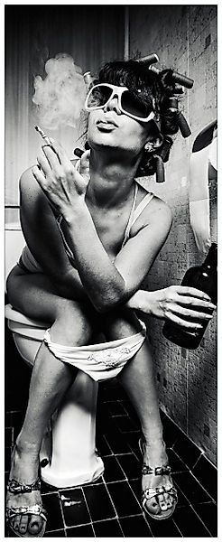 Wallario Poster, Kloparty - Sexy Frau günstig online kaufen