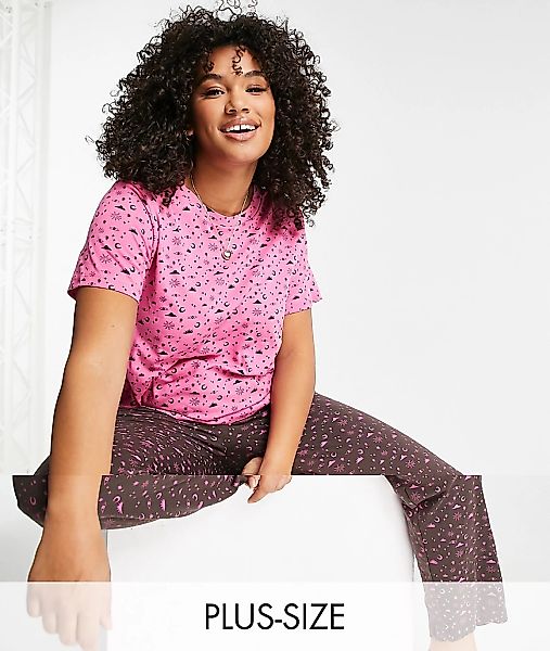 Brave Soul Plus – Langer Pyjama in Rosa und Schokoladenbraun mit Steinbockm günstig online kaufen