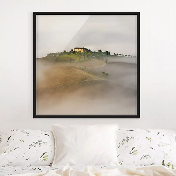 Bild mit Rahmen Natur & Landschaft - Quadrat Morgennebel in der Toskana günstig online kaufen