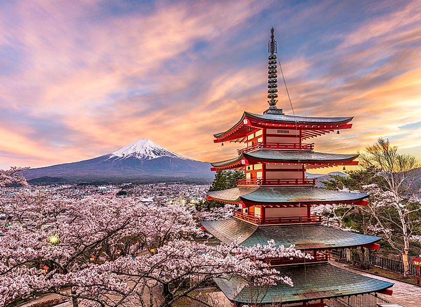 Papermoon Fototapete Fujiyoshida Chureito Pagoda Japan, günstig online kaufen