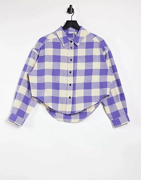 ASOS DESIGN – Kurze Hemdjacke mit Druckknopfleiste und fliederfarbenem Karo günstig online kaufen