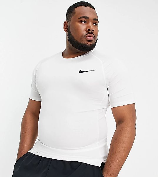Nike – Training Plus – Baselayer-T-Shirt in Weiß günstig online kaufen