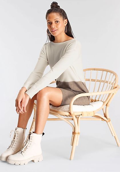 AJC mit Rundhalsausschnitt und trendigem Colourblock Design günstig online kaufen