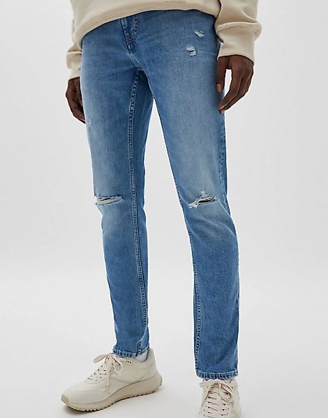 Pull&Bear – Schmale Jeans in Hellblau mit Zierrissen günstig online kaufen