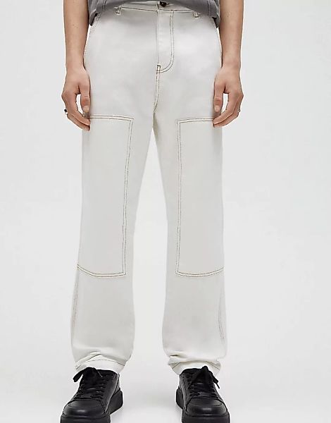 Pull&Bear – Lässig geschnittene Jeans in Ecru mit Knieflicken-Weiß günstig online kaufen