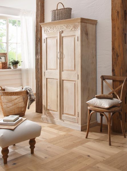 Home affaire Garderobenschrank "Devdan" mit dekorativen Fräsungen oben, Bre günstig online kaufen