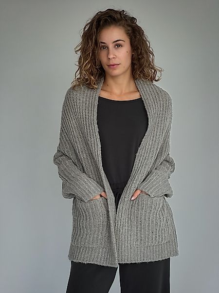 Zuckerwatte Strickjacke Rippstrickoptik aus weicher Merino günstig online kaufen