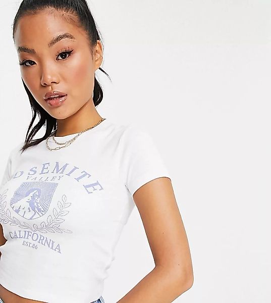 Topshop Petite – Kurz geschnittenes T-Shirt in Weiß mit „Yosemite“-Print günstig online kaufen