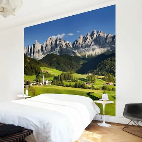 Bilderwelten Fototapete Geislerspitzen in Südtirol grün Gr. 288 x 190 günstig online kaufen